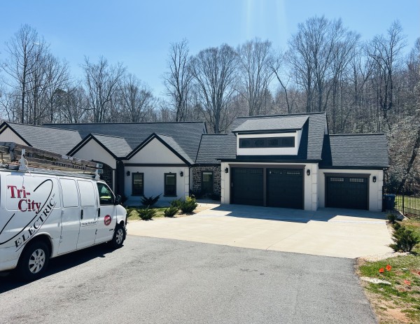 Electrician in Hickory, NC (1)